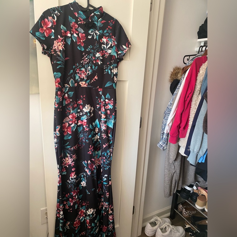 Fashionnova Long Geisha Dress with slit size M